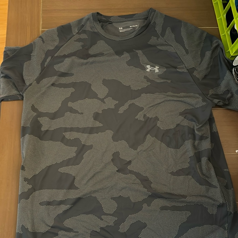 Under Armour Performance Camo shirt
